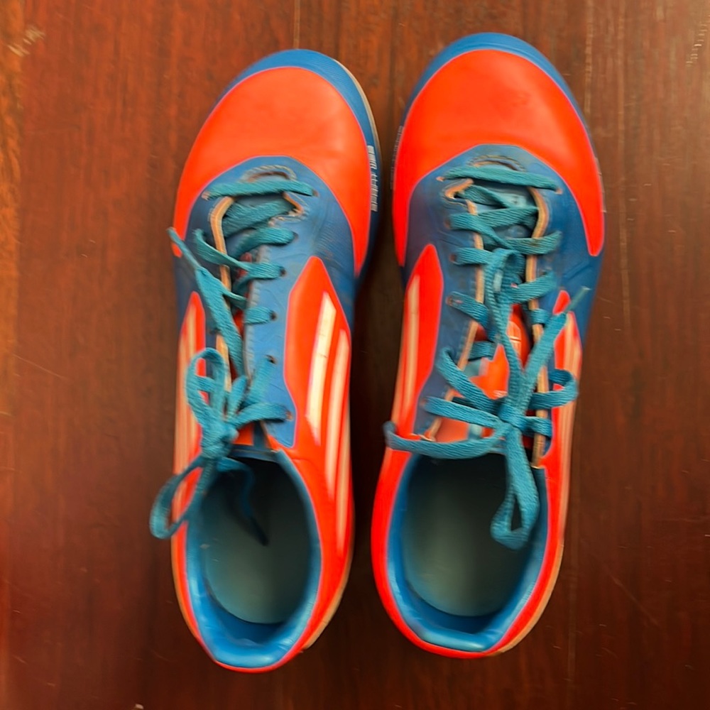 Kids adidas cleats size 4 1/2